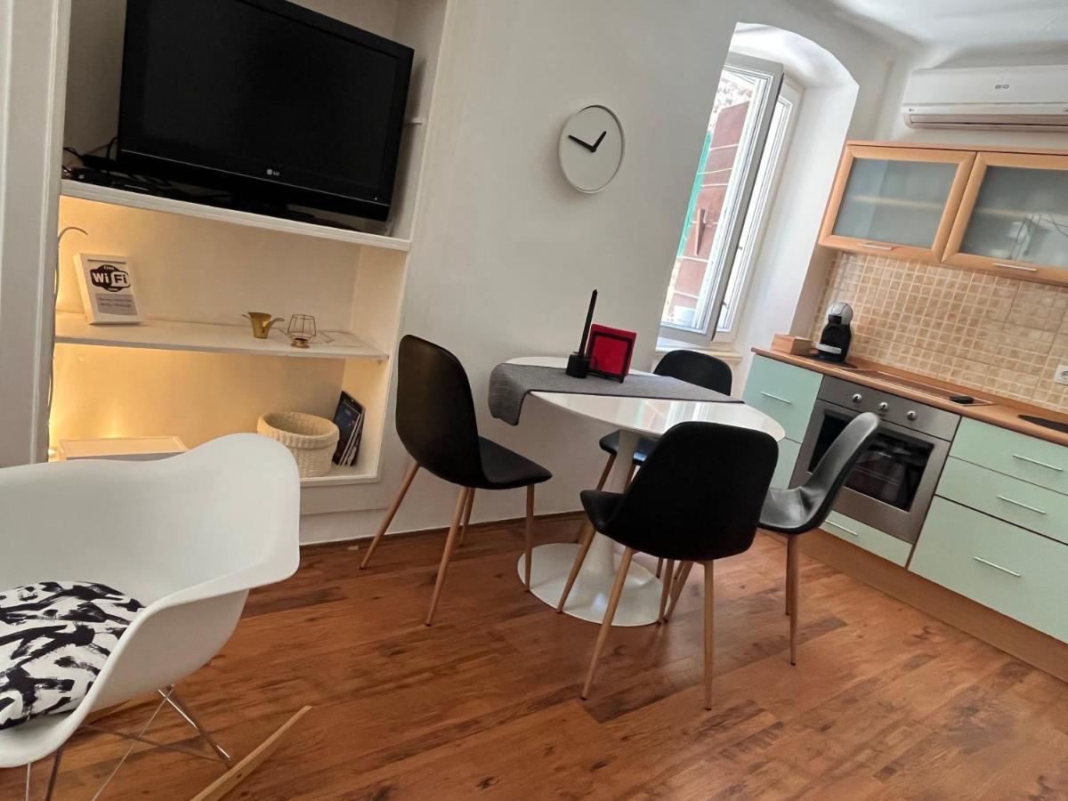 Apartman Passagio Lägenhet Rovinj Exteriör bild